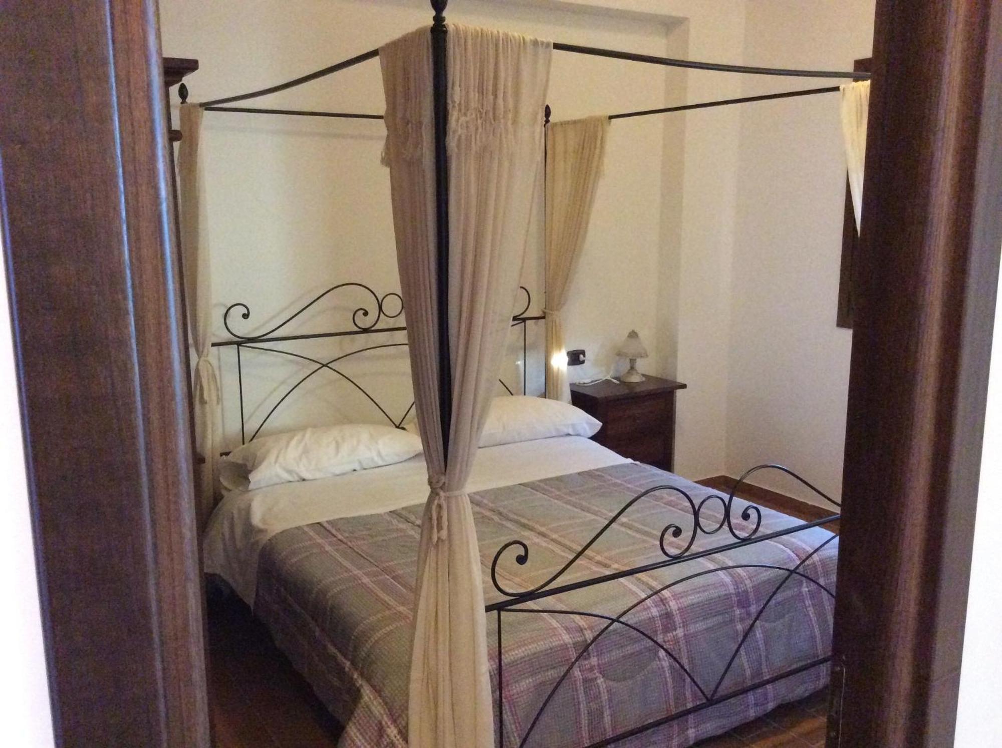 Hotel Il Feudo Dei Pierleoni Celano Room photo