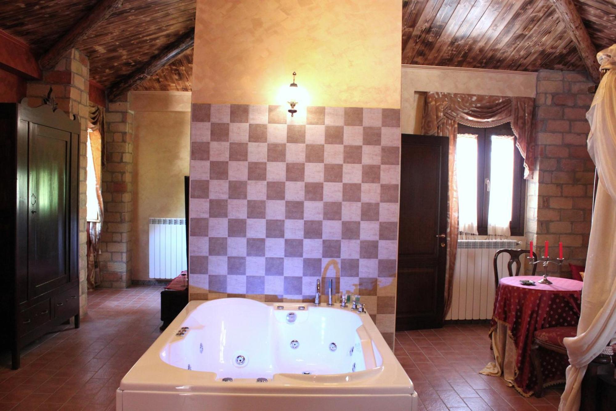 Hotel Il Feudo Dei Pierleoni Celano Room photo